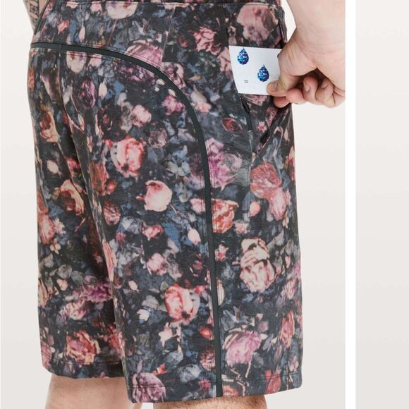 Lululemon Pace Breaker Short *9" - Size S - Picture 2 of 9